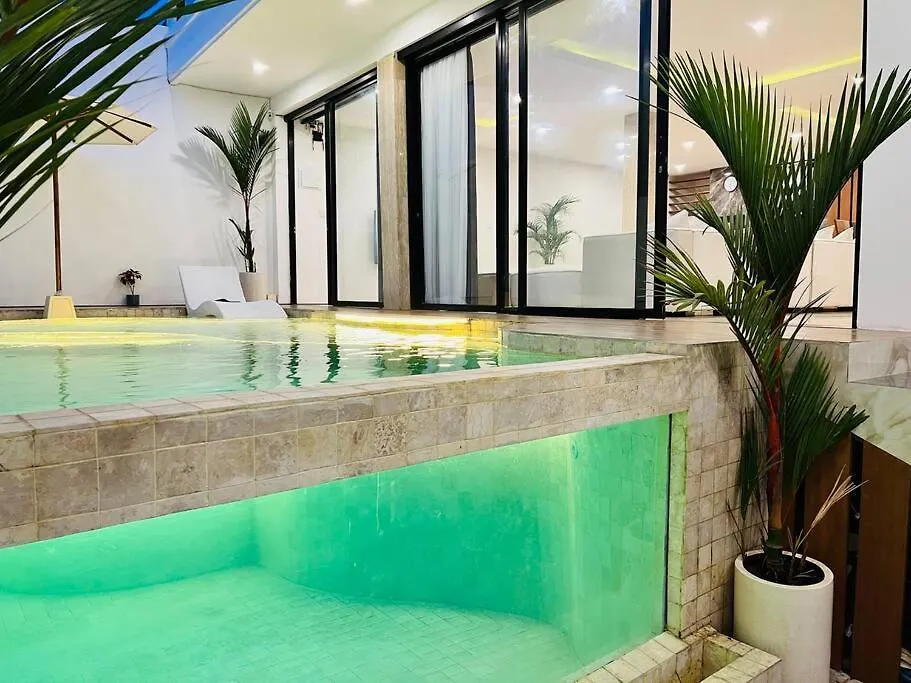 Villa Tyas Uluwatu  0*, Uluwatu (Bali)